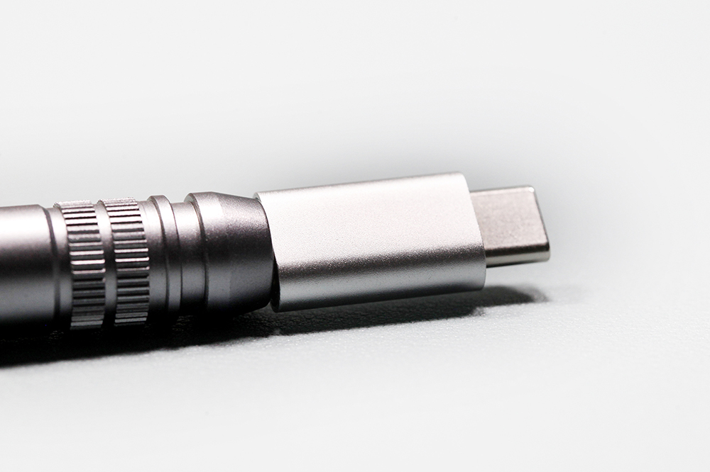 อะแดปเตอร์ต่อปลั๊ก USB แบบ LOO - Gaming Keyboard Extension บทวิจารณ์และราคา