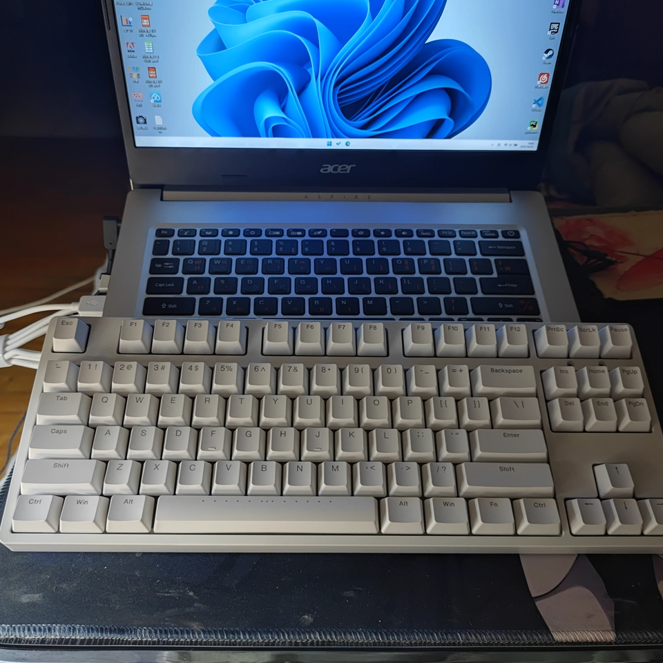IKBC คีย์บอร์ดแบบมีสายวินเทจ C - Gaming Keyboard Tkl บทวิจารณ์และราคา